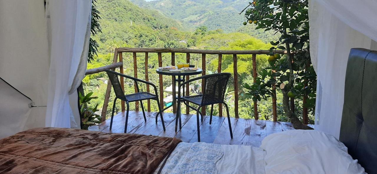 Hotel Duck House La Vega  Exterior foto