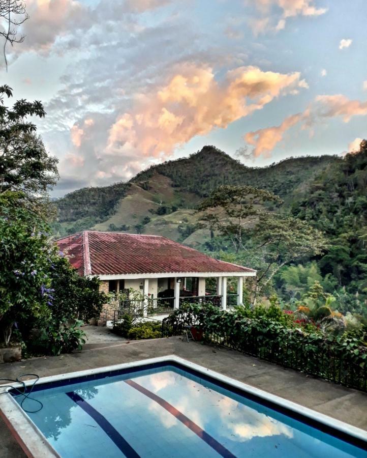 Hotel Duck House La Vega  Exterior foto